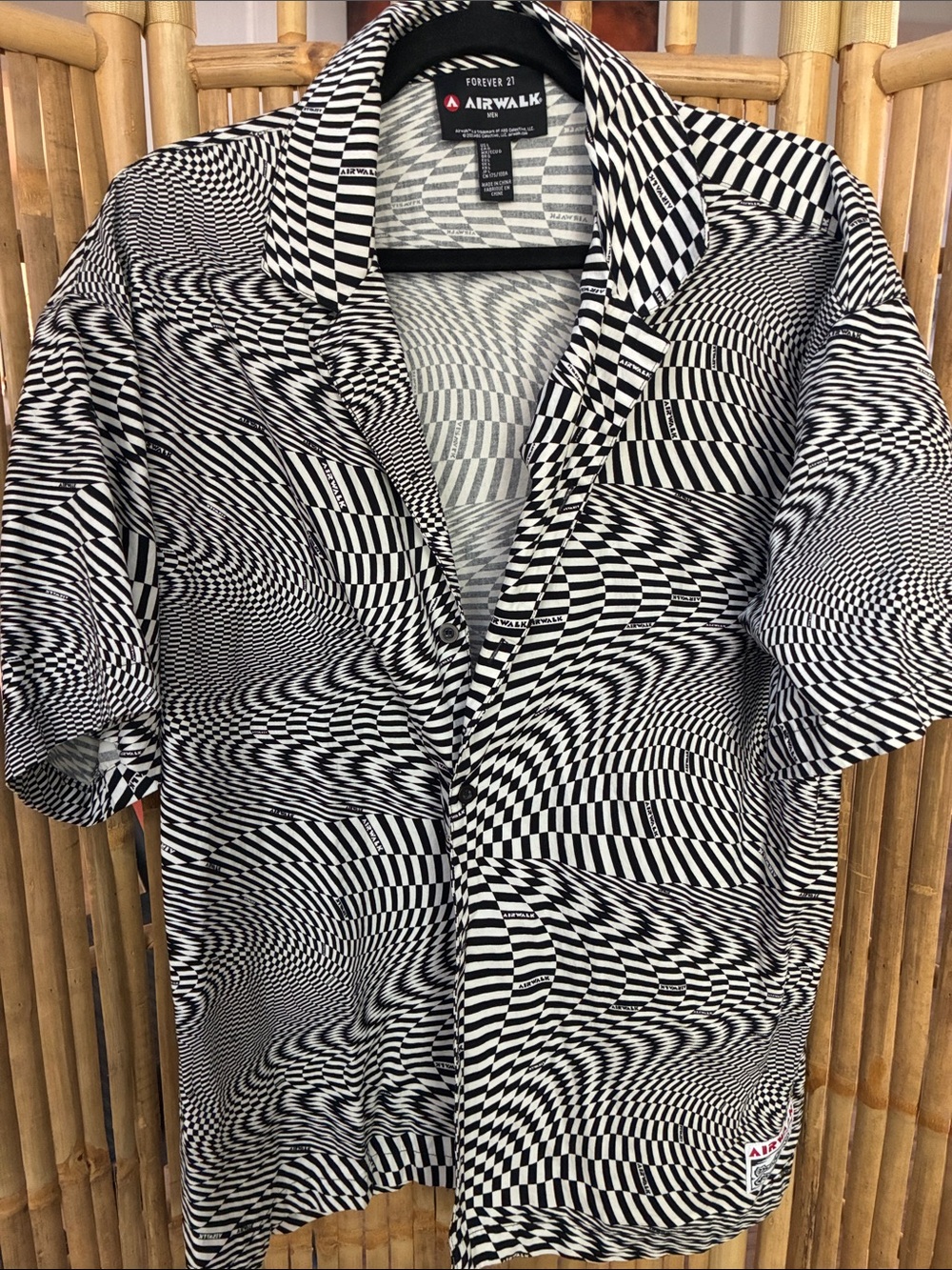 Airwalk and Forever 21 Black & White Optical-Effect Short Sleeve Shirt Jacket